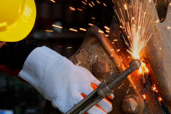 Steamship Mutual - Hot Works - Gas Torch-Fatal Burn Injuries
