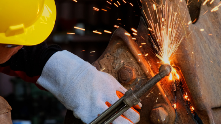 Steamship Mutual - Hot Works - Gas Torch-Fatal Burn Injuries